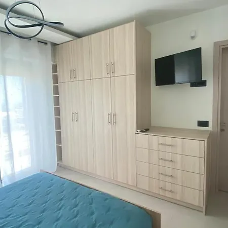 Apartment House Of The Sky Maroulas